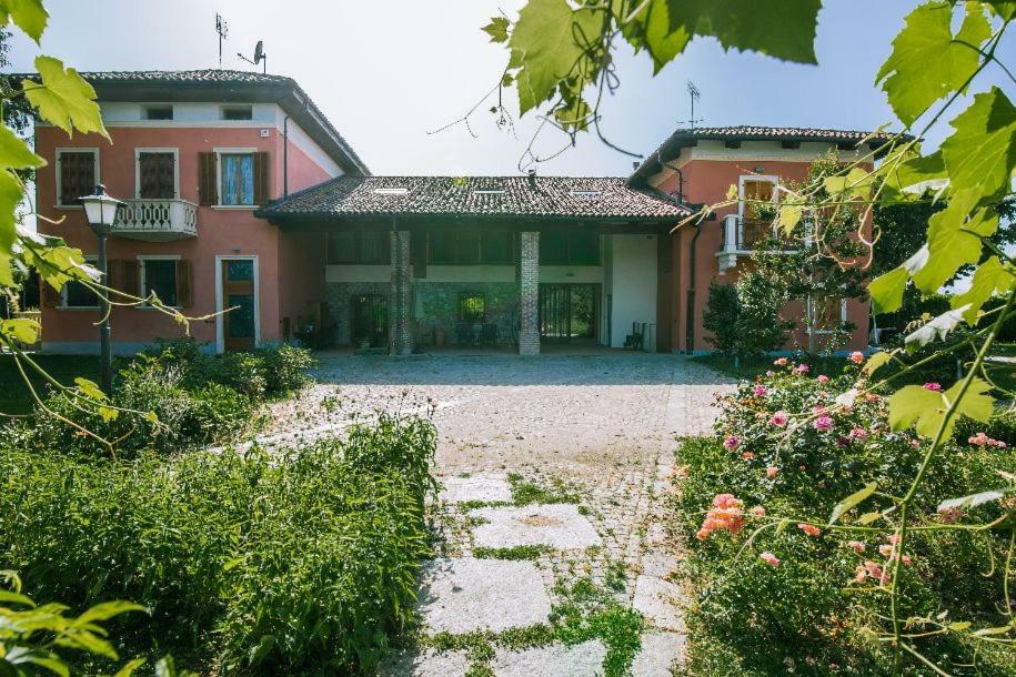 Chiara Apartamento Cuneo Exterior foto